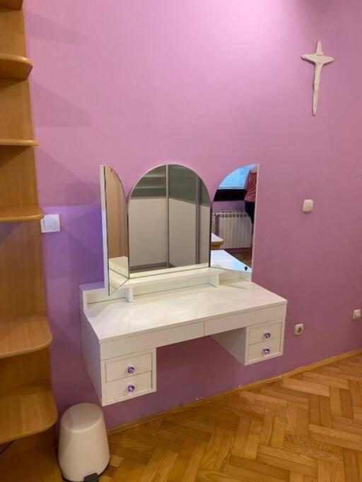 Self Check-In Studio With Wi-Fi And Parking Place Lägenhet Zagreb Exteriör bild