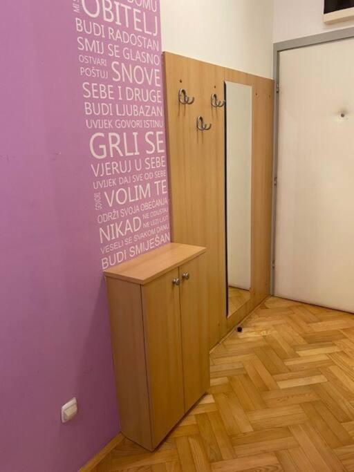 Self Check-In Studio With Wi-Fi And Parking Place Lägenhet Zagreb Exteriör bild