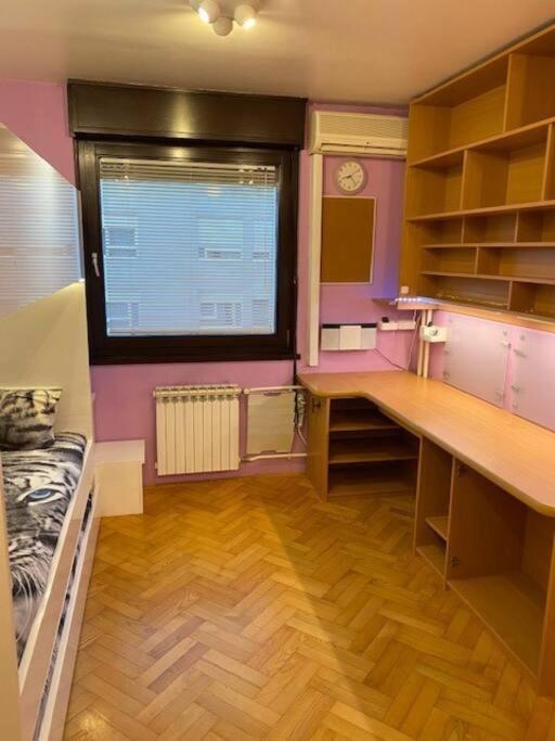 Self Check-In Studio With Wi-Fi And Parking Place Lägenhet Zagreb Exteriör bild